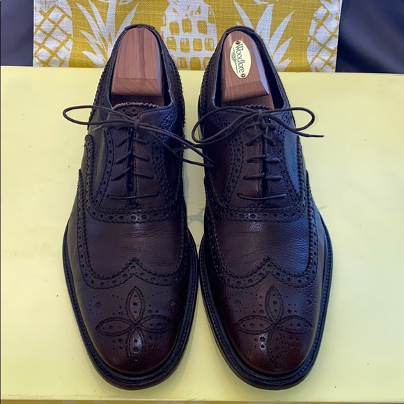 Louis Vuitton Lace Up Wing Tip Shoe 